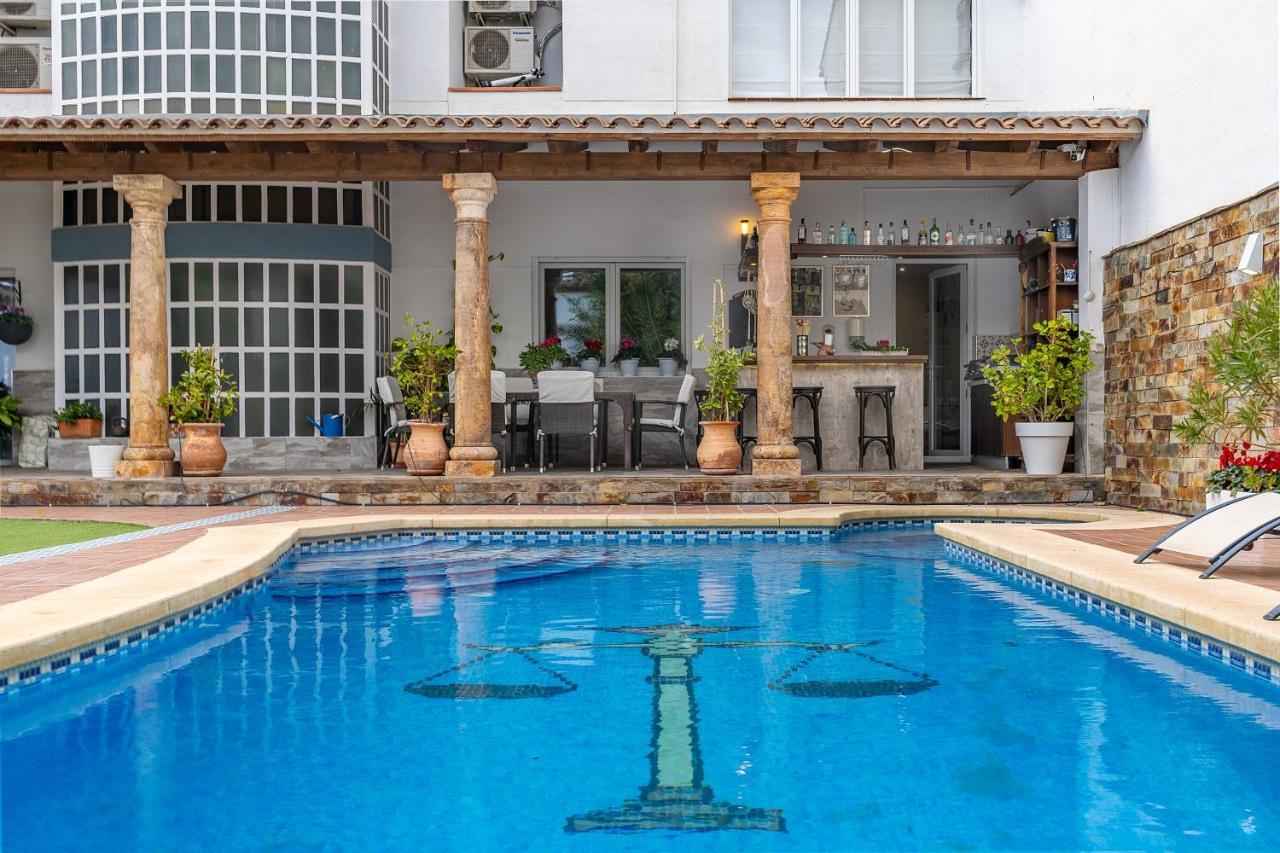 הוילה Illora Casa De Amigos La Latina Con Piscina, Chimenea Y Barbacoa מראה חיצוני תמונה