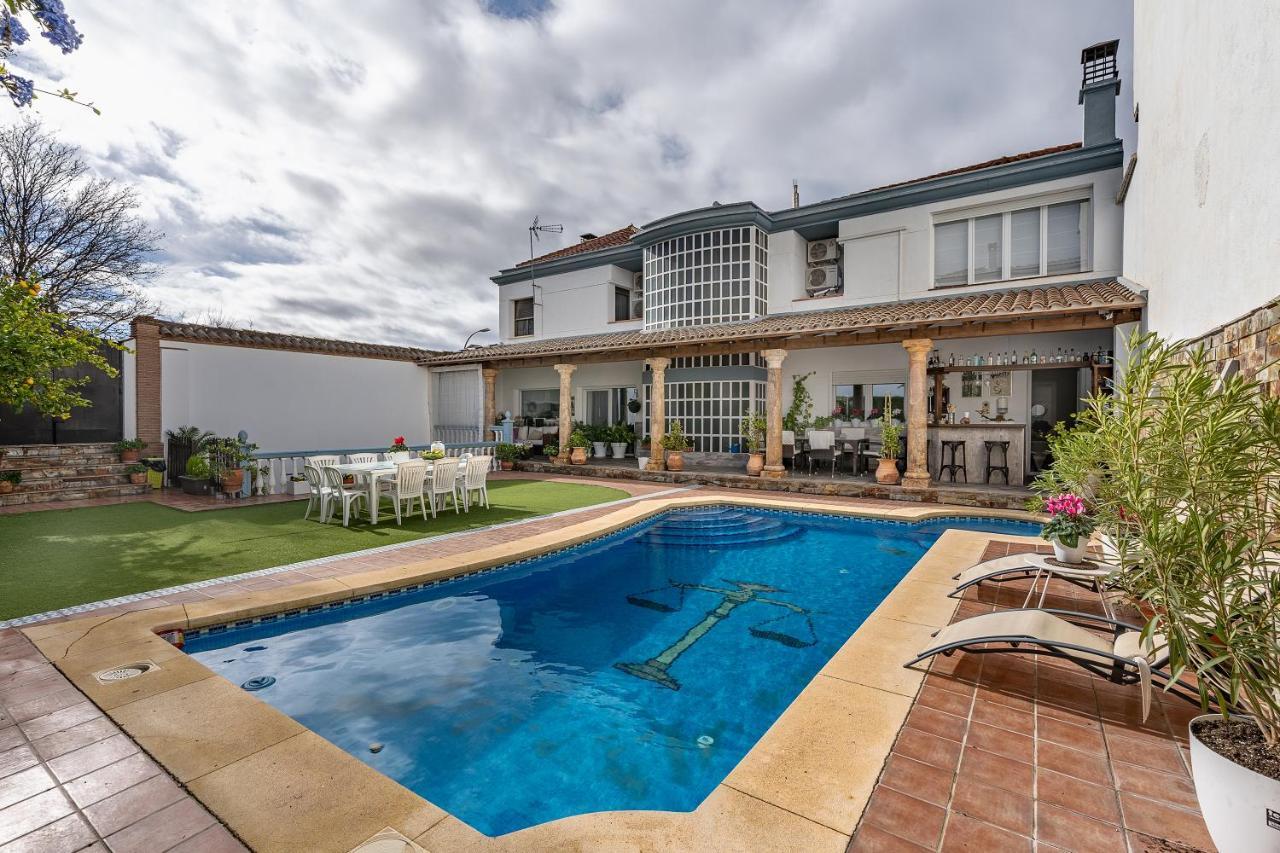 הוילה Illora Casa De Amigos La Latina Con Piscina, Chimenea Y Barbacoa מראה חיצוני תמונה