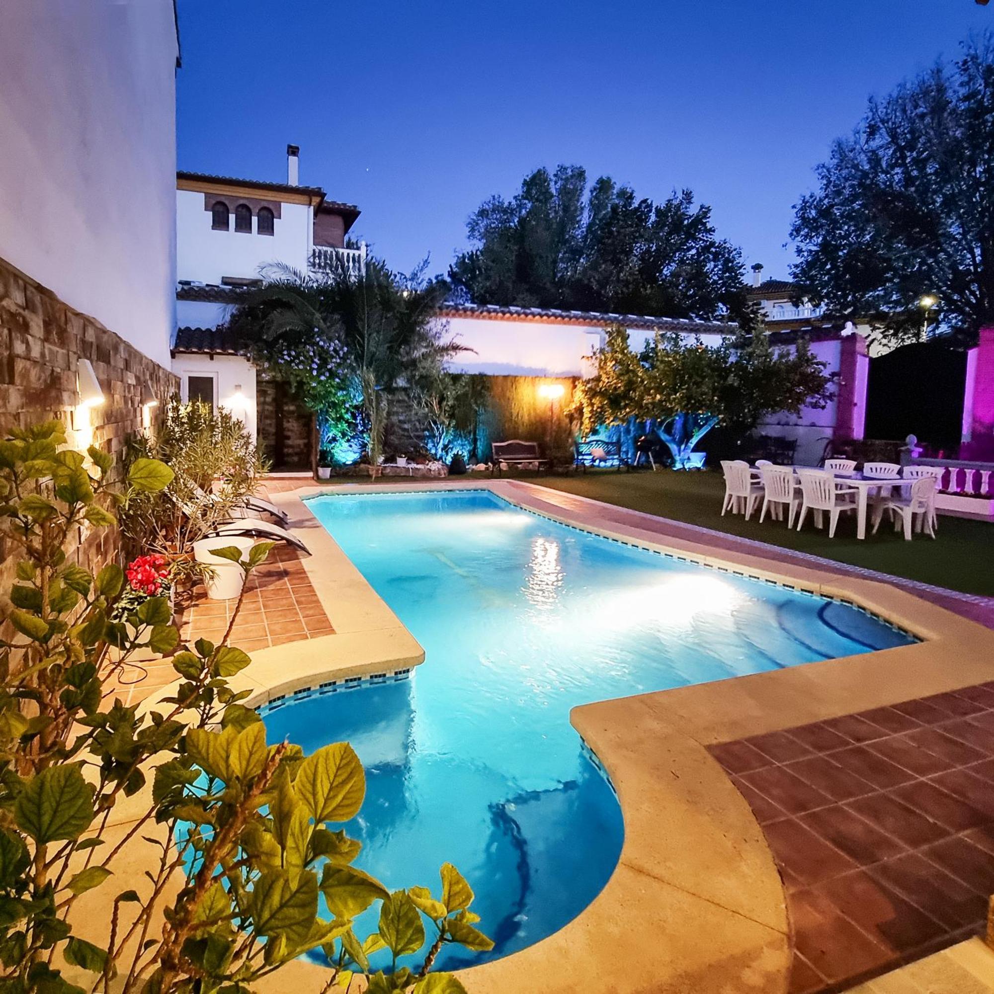 הוילה Illora Casa De Amigos La Latina Con Piscina, Chimenea Y Barbacoa מראה חיצוני תמונה
